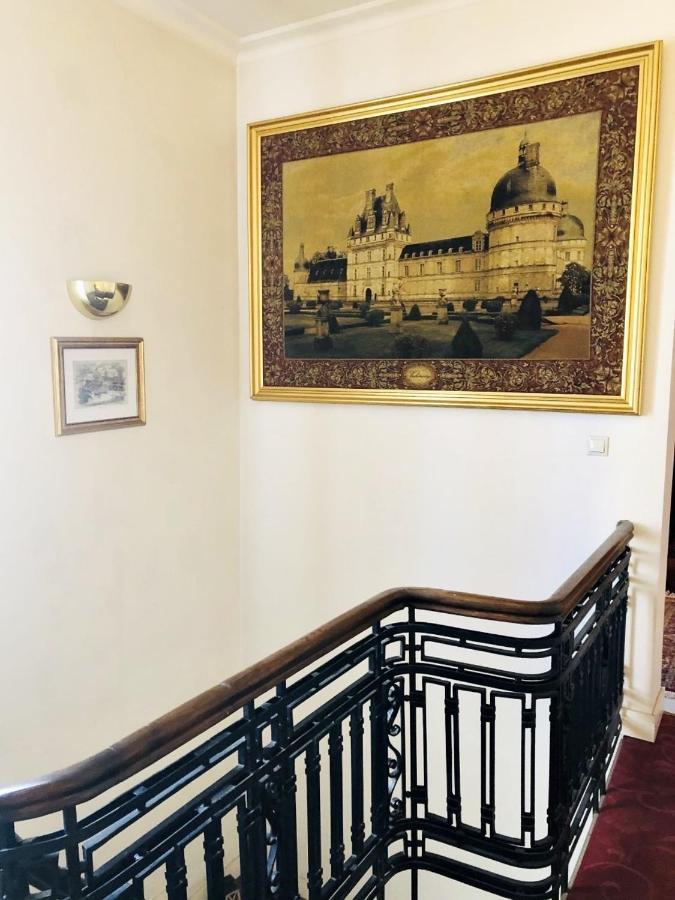 Hotel Angelo D'Oro Ploieşti Exterior foto